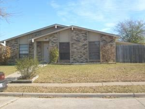 Dallas County Community House Front View