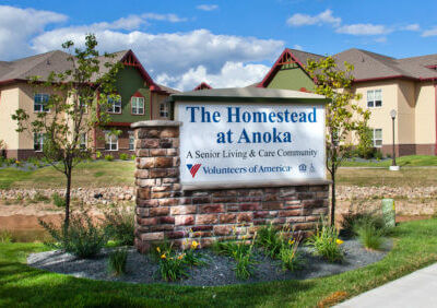 homestead at anoka sign